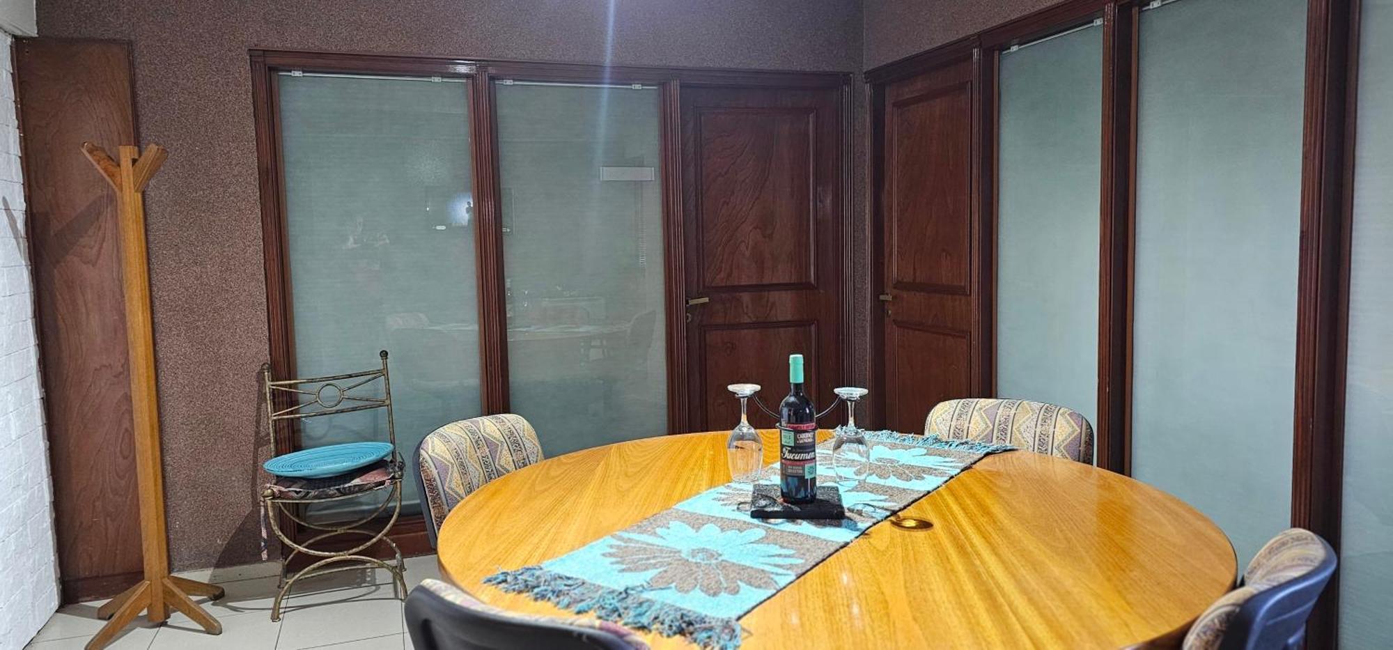 Apartment Mitre 9